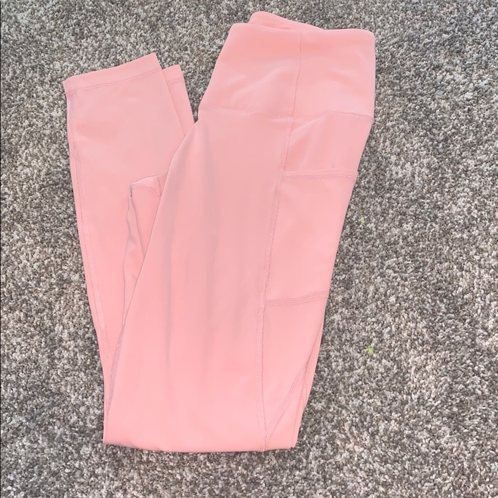 Yogalicious pink leggings